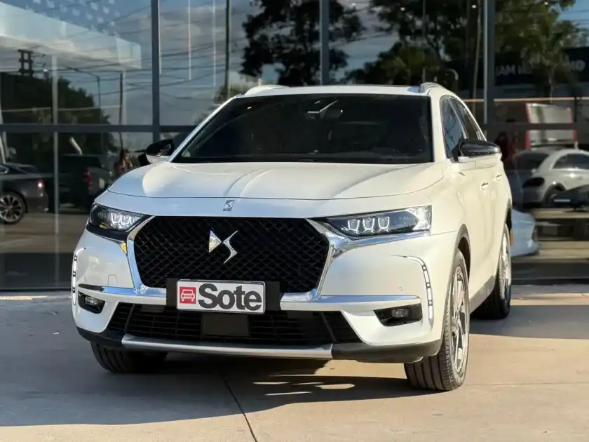 D.s. Ds7 Crossback Hdi 180 At Bastille 2022 - foto 1