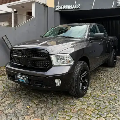 Dodge Ram Ram 1500 5.7 V8 Laramie 4X4 2015 - foto 1