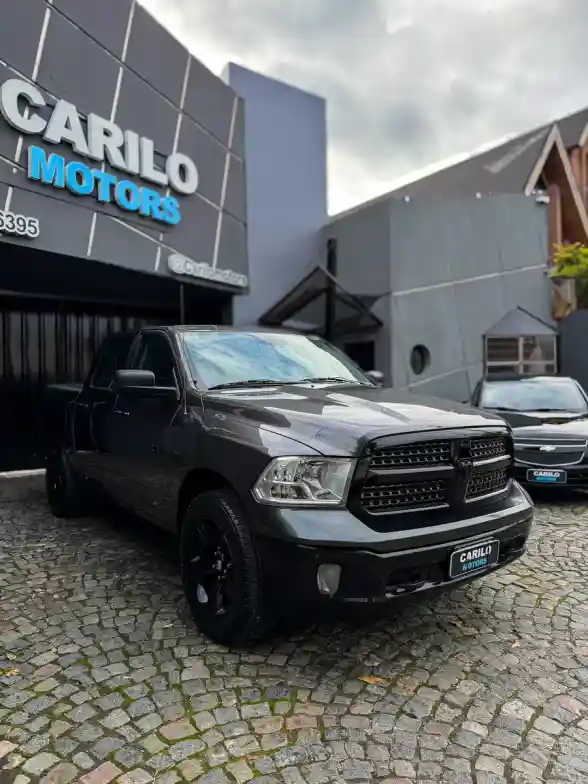 Dodge Ram Ram 1500 5.7 V8 Laramie 4X4 2015 - foto 3