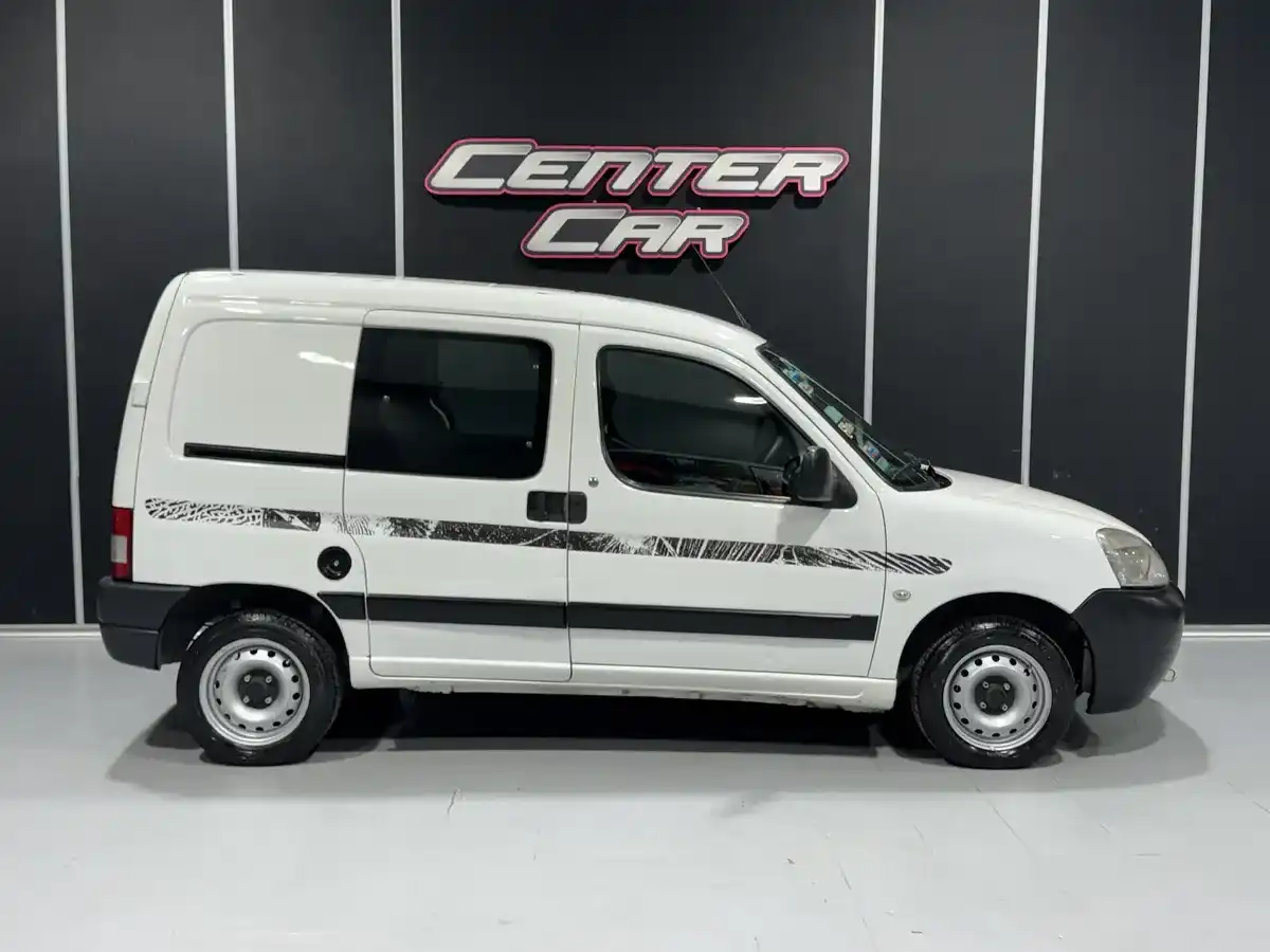 Citroën Berlingo Furgon 1.6 Hdi 92 Bussines Mixto 2016 - foto 2