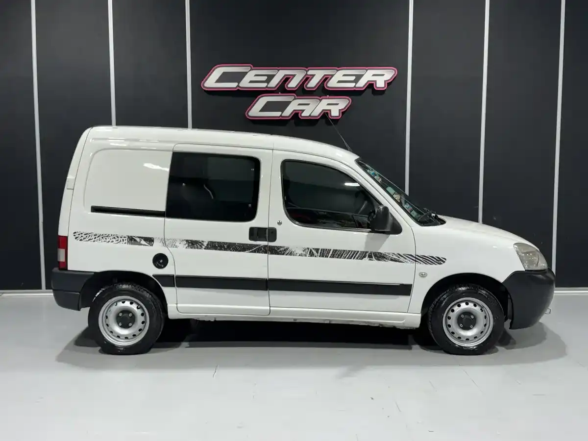 Citroën Berlingo Furgon 1.6 Hdi 92 Bussines Mixto 2016 - foto 3