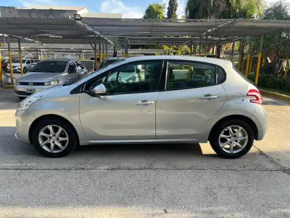 Peugeot 208 1.5 Allure Touchscreen 2014 - foto 3