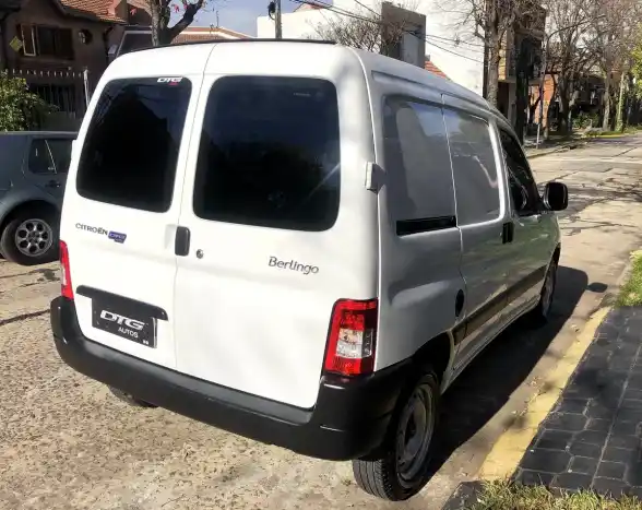 Citroën Berlingo Furgon 1.6 Hdi 92 Bussines 2025 - foto 5