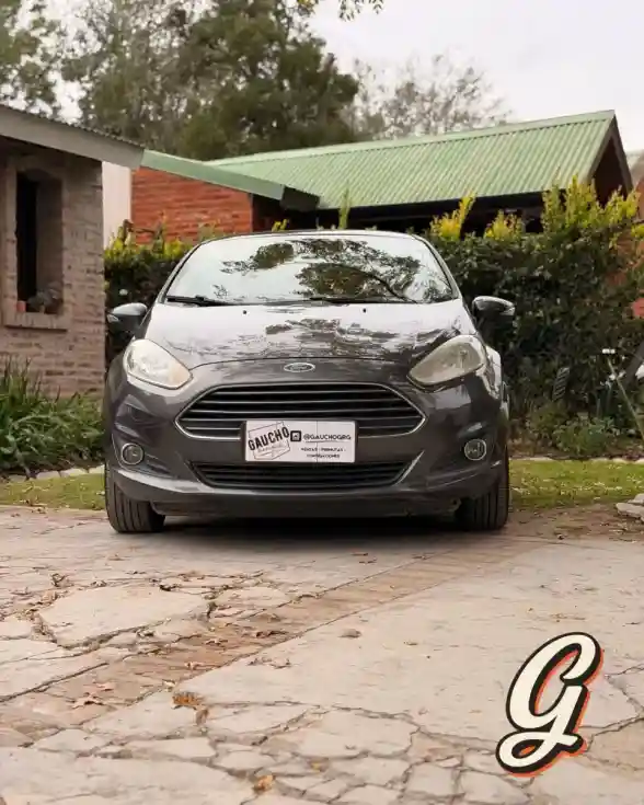 Ford Fiesta Kinetic 1.6 Titanium 120Cv 2015 - foto 2