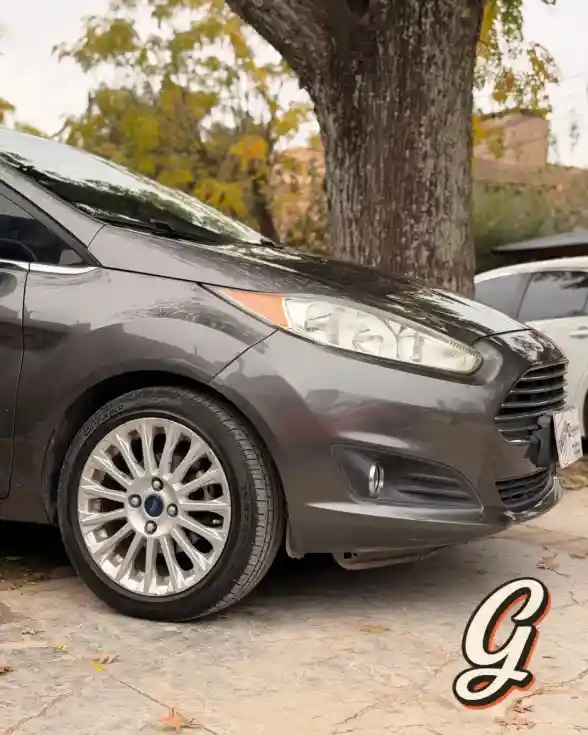 Ford Fiesta Kinetic 1.6 Titanium 120Cv 2015 - foto 3