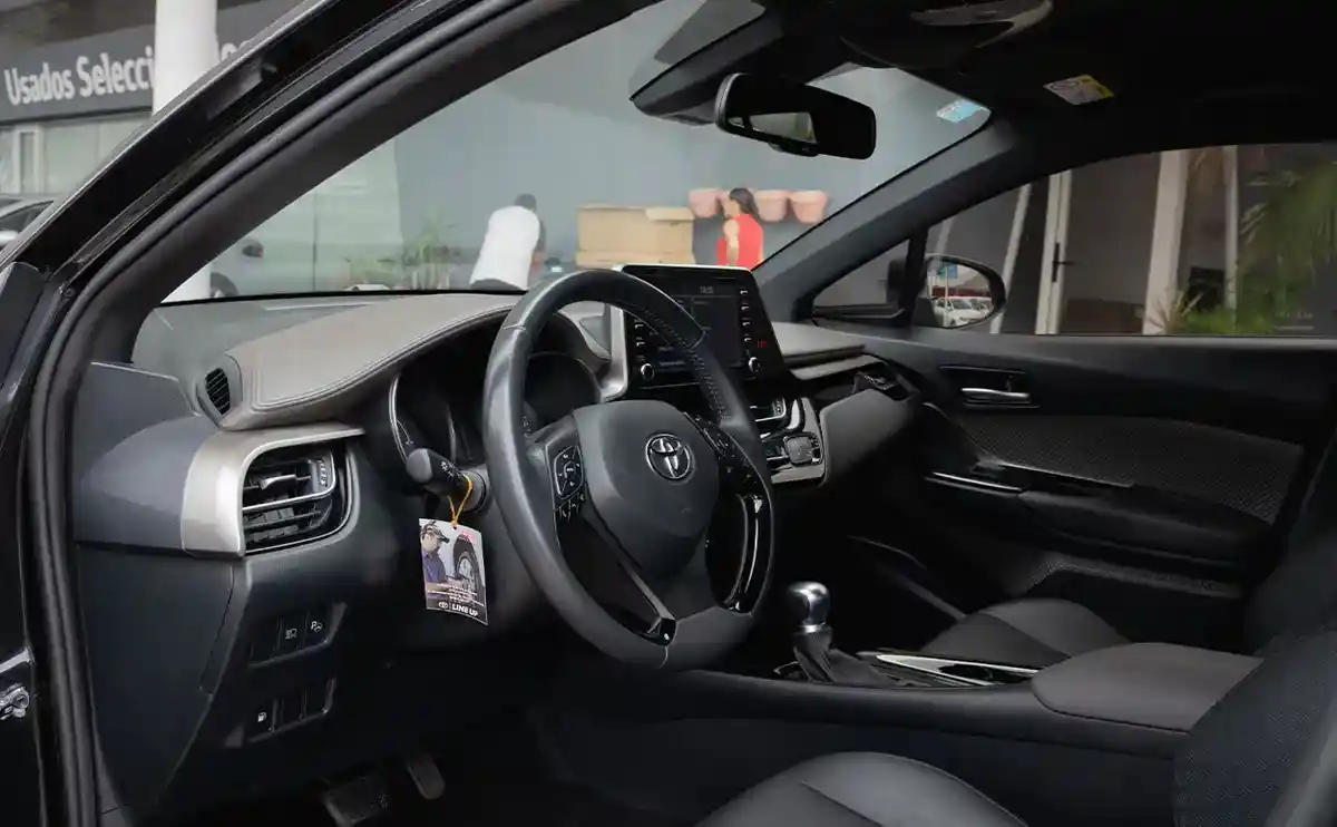 Toyota Ch-R 1.8 Ecvt Hv 2022 - foto 3