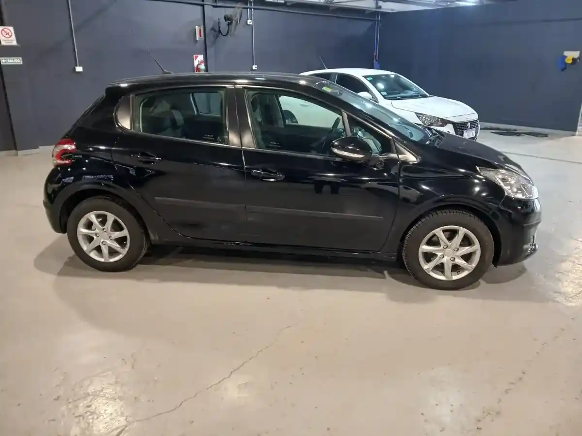 Peugeot 208 1.5 Allure Touchscreen 2016 - foto 3