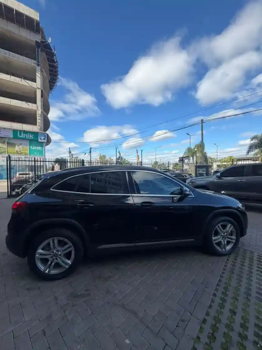 Mercedes-Benz Clase Gla 1.6 Gla200 Urban 156Cv 2020 - foto 4