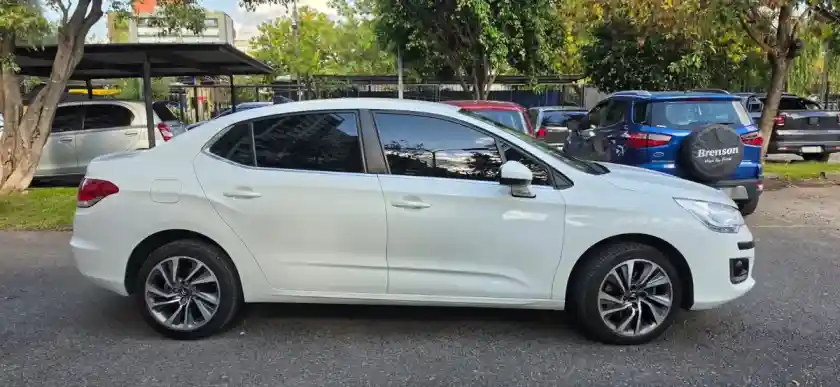 Citroën C4 Lounge 1.6 Thp 165 At6 Feel 2017 - foto 3