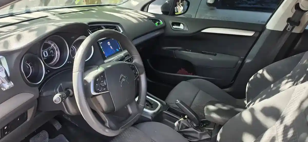 Citroën C4 Lounge 1.6 Thp 165 At6 Feel 2017 - foto 5