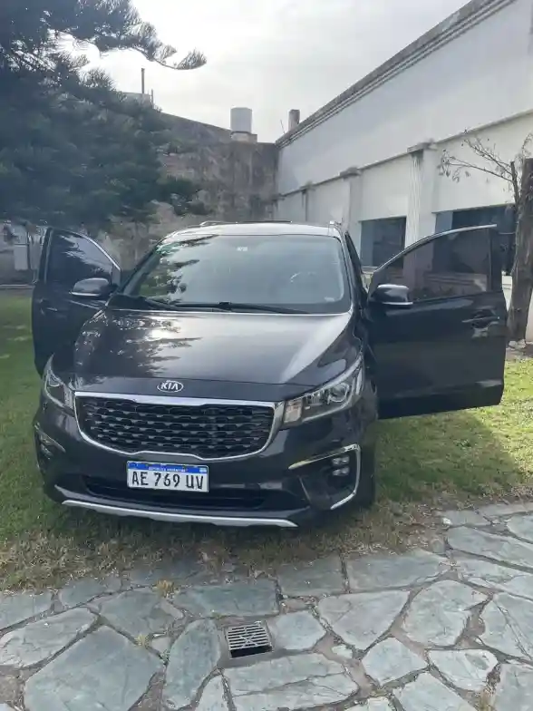 Kia Carnival 2.2 Crdi Ex Premium 2021 - foto 2