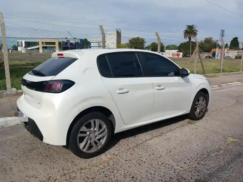 Peugeot 208 1.6 Active Pack 2023 - foto 4