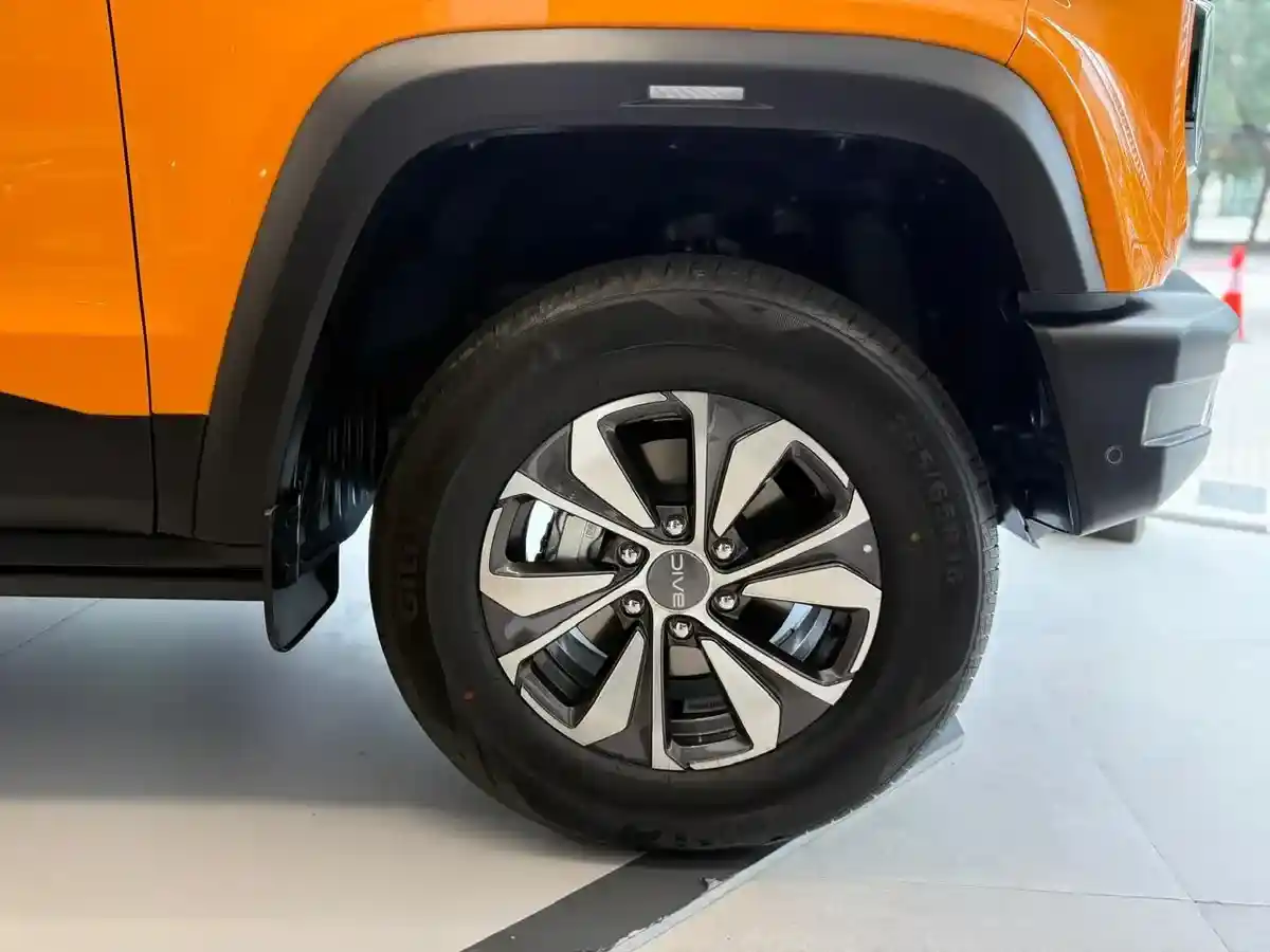 Baic Bj40 Pro 2.0T 4Wd 2026 - foto 3