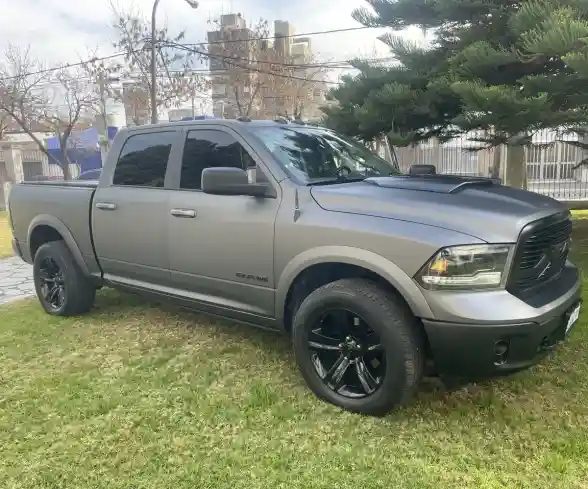 Ram 1500 5.7 Laramie Atx V8 2019 - foto 3