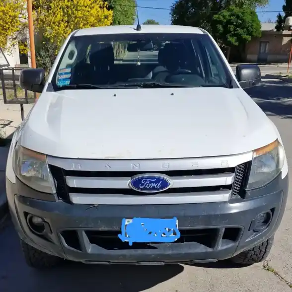 Ford Ranger 2014 - foto 1