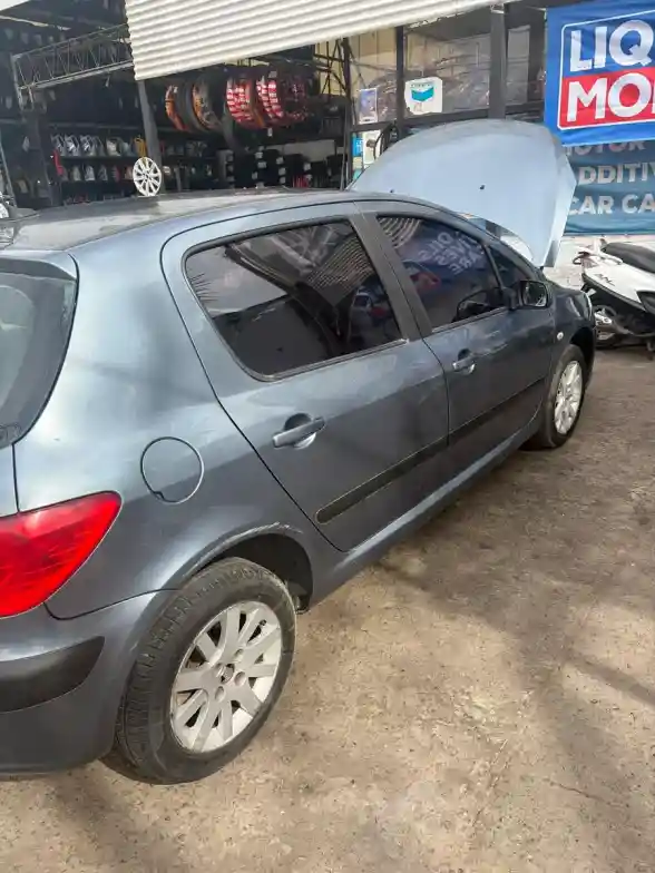 Peugeot 207 2.0 Sedan Xt Hdi 2007 - foto 2