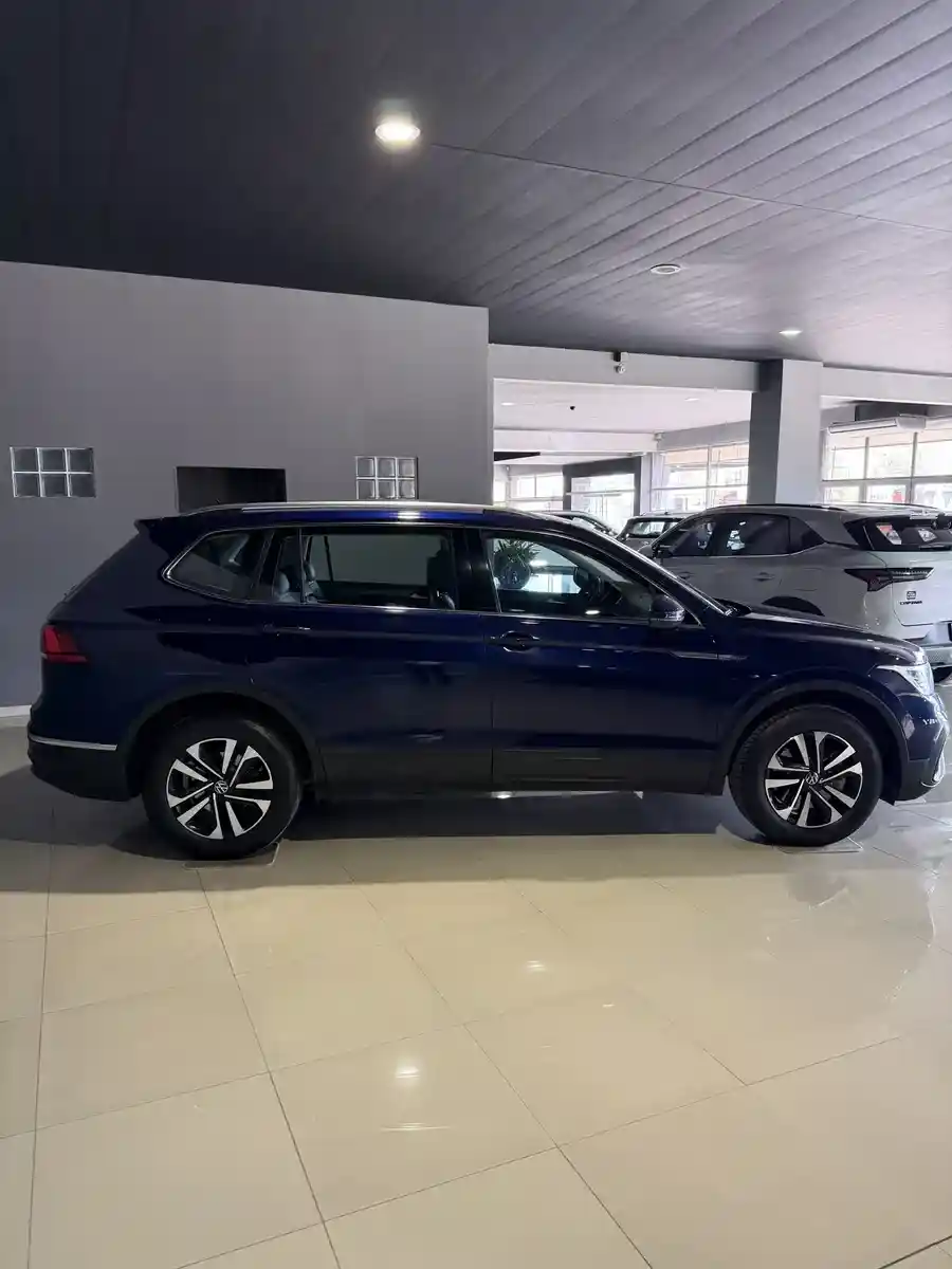 Volkswagen Tiguan Allspace 2.0 Tsi Life 4Motion Dsg 2023 - foto 3