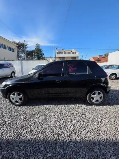 Chevrolet Celta 1.4 Lt Ab+Abs 2013 - foto 4
