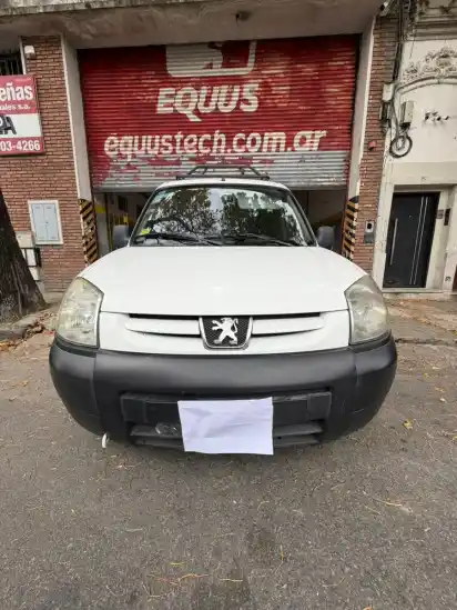 Peugeot Partner Furgon 1.6 Hdi (Diesel) 2013 - foto 2