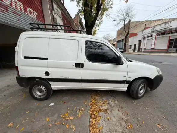 Peugeot Partner Furgon 1.6 Hdi (Diesel) 2013 - foto 5