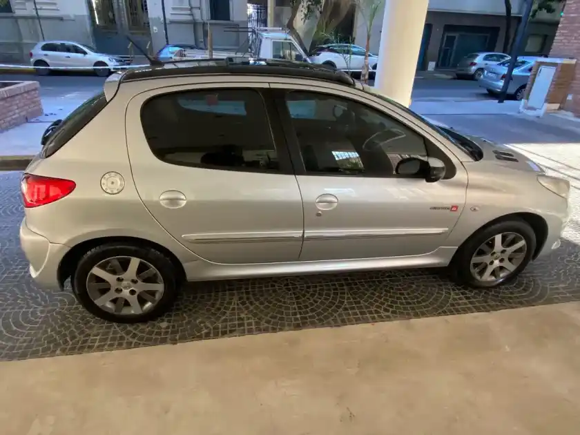 Peugeot 207 1.4 Quiksilver 75Cv 2012 - foto 5