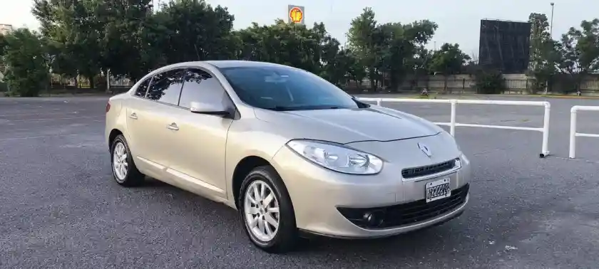 Renault Fluence 2.0 Luxe 2013 - foto 2