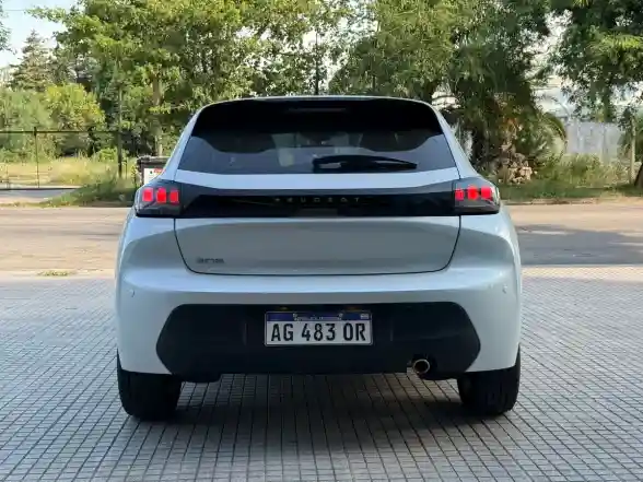 Peugeot 208 1.6 Road Trip Tiptronic 2024 - foto 5