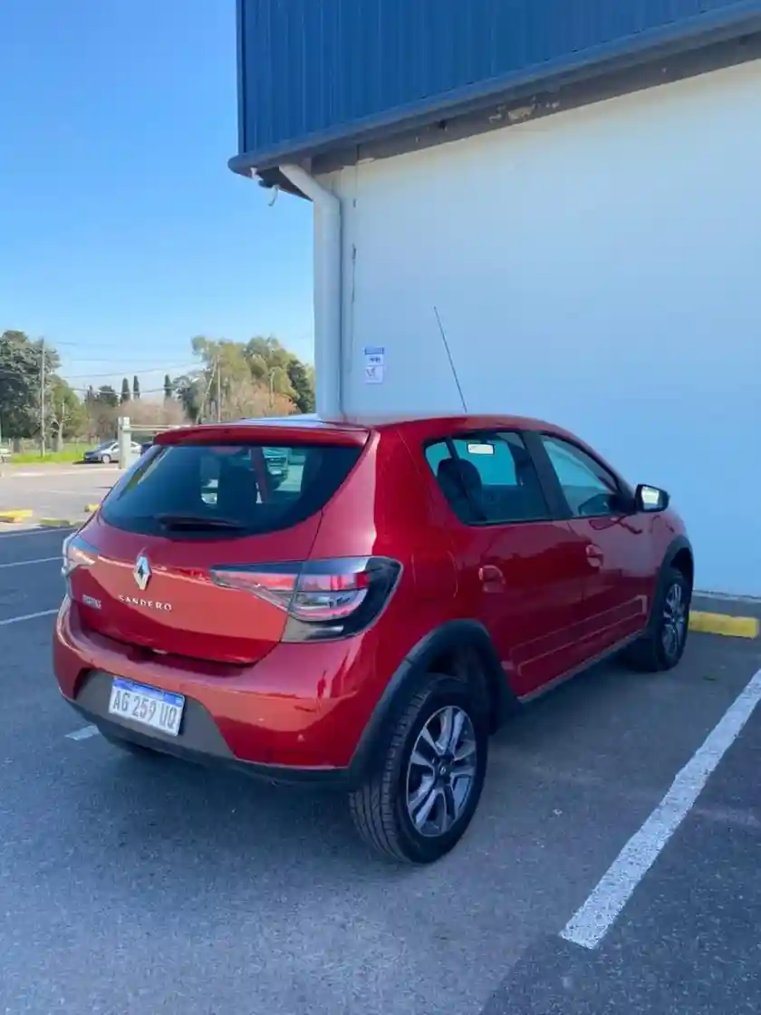 Renault Sandero Stepway 1.6 16V Intense Cvt 2023 - foto 2