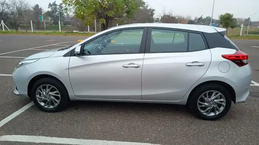 Toyota Yaris 1.5 107Cv Xls 2023 - foto 2