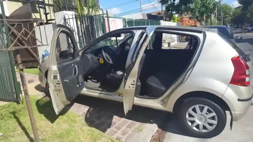 Renault Sandero 1.6 8V Get Up 2011 - foto 3