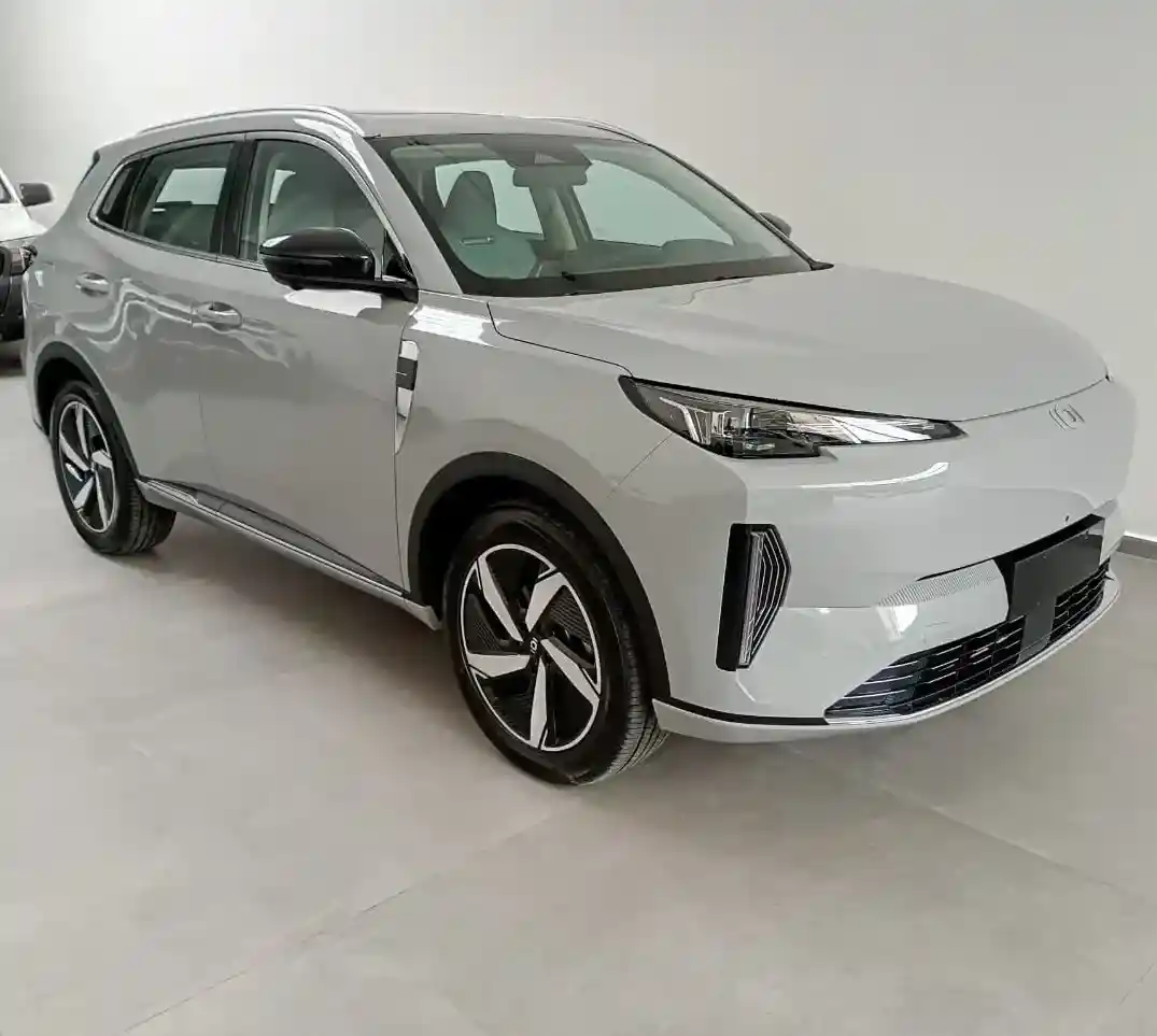 Changan Cs55 Plus 1.5 Phev 2026 - foto 2