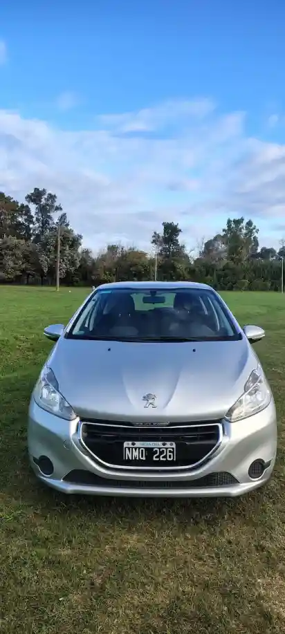 Peugeot 208 1.5 Active 2014 - foto 2