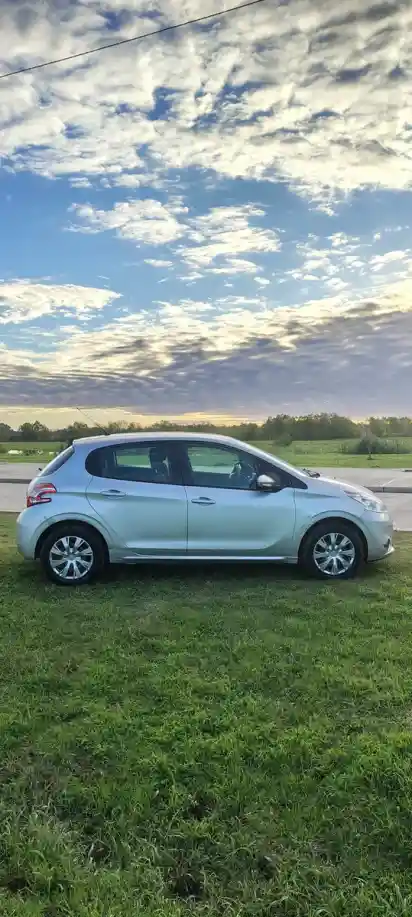 Peugeot 208 1.5 Active 2014 - foto 3