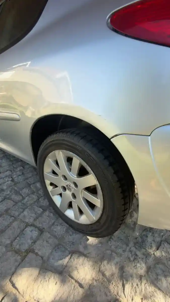 Peugeot 207 1.6 Xt 2010 - foto 4