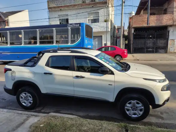 Fiat Toro 2.0 Freedom 4X2 2017 - foto 4