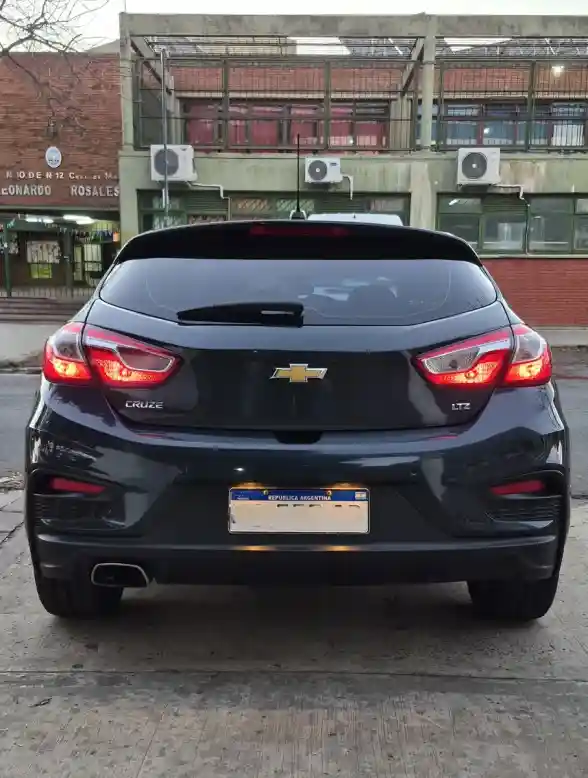 Chevrolet Cruze 5 1.4 Ltz At 5P 2017 - foto 4