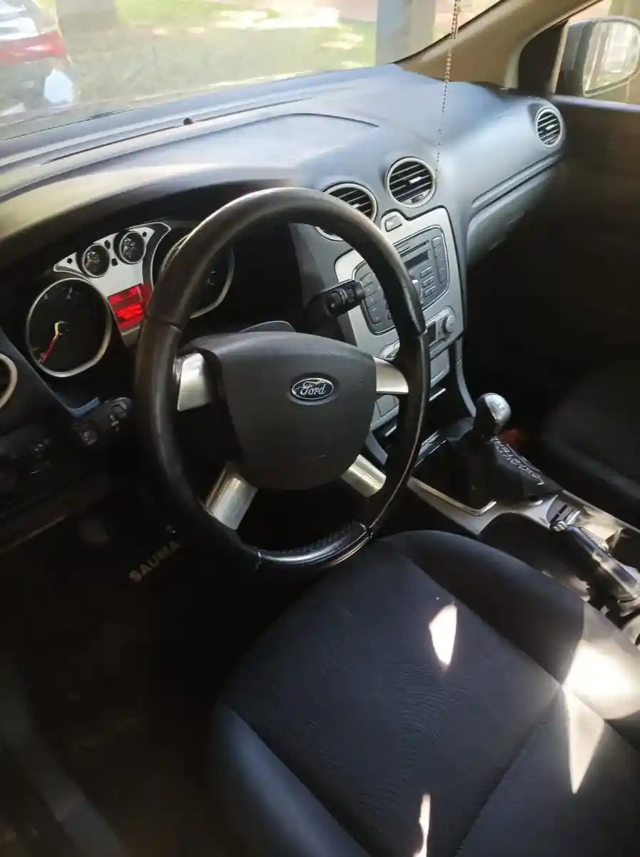 Ford Focus 2 1.8 Exe Sedan Tdci Trend Plus 2012 - foto 5