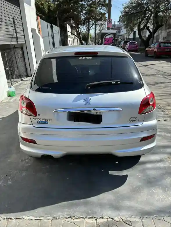 Peugeot 207 1.4 Xr 2012 - foto 3