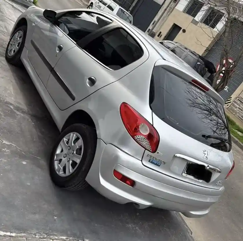 Peugeot 207 1.4 Xr 2012 - foto 5