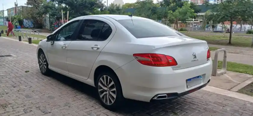 Peugeot 408 1.6 Allure Pack Hdi 115Cv 2018 - foto 3