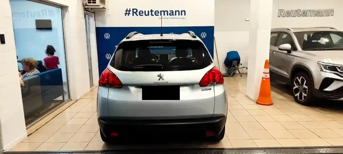 Peugeot 2008 1.6 Allure 2020 - foto 5