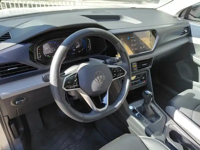 Volkswagen Taos 1.4 250 Tsi Comfortline Tiptronic 2024 - foto 4
