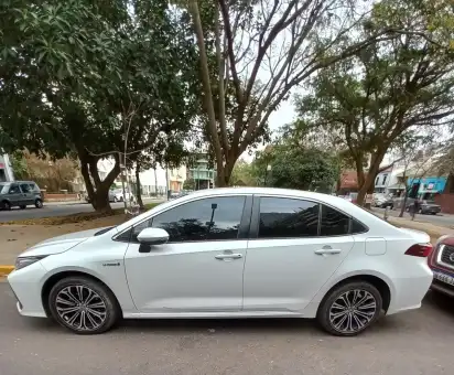 Toyota Corolla 1.8 Hev Seg Ecvt 2021 - foto 2