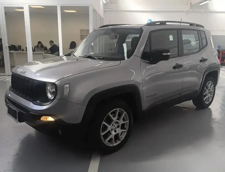 Jeep Renegade 2021 - foto 1