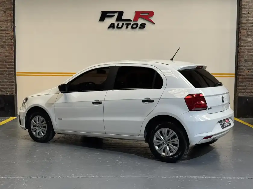 Volkswagen Gol Trend 1.6 Trendline 101Cv 2016 - foto 3