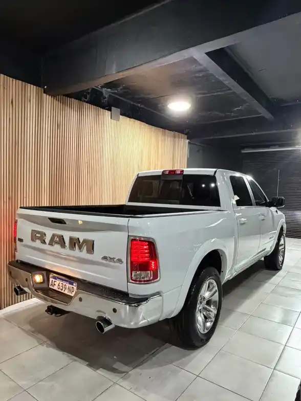 Ram 1500 5.7 Laramie Atx V8 2022 - foto 3