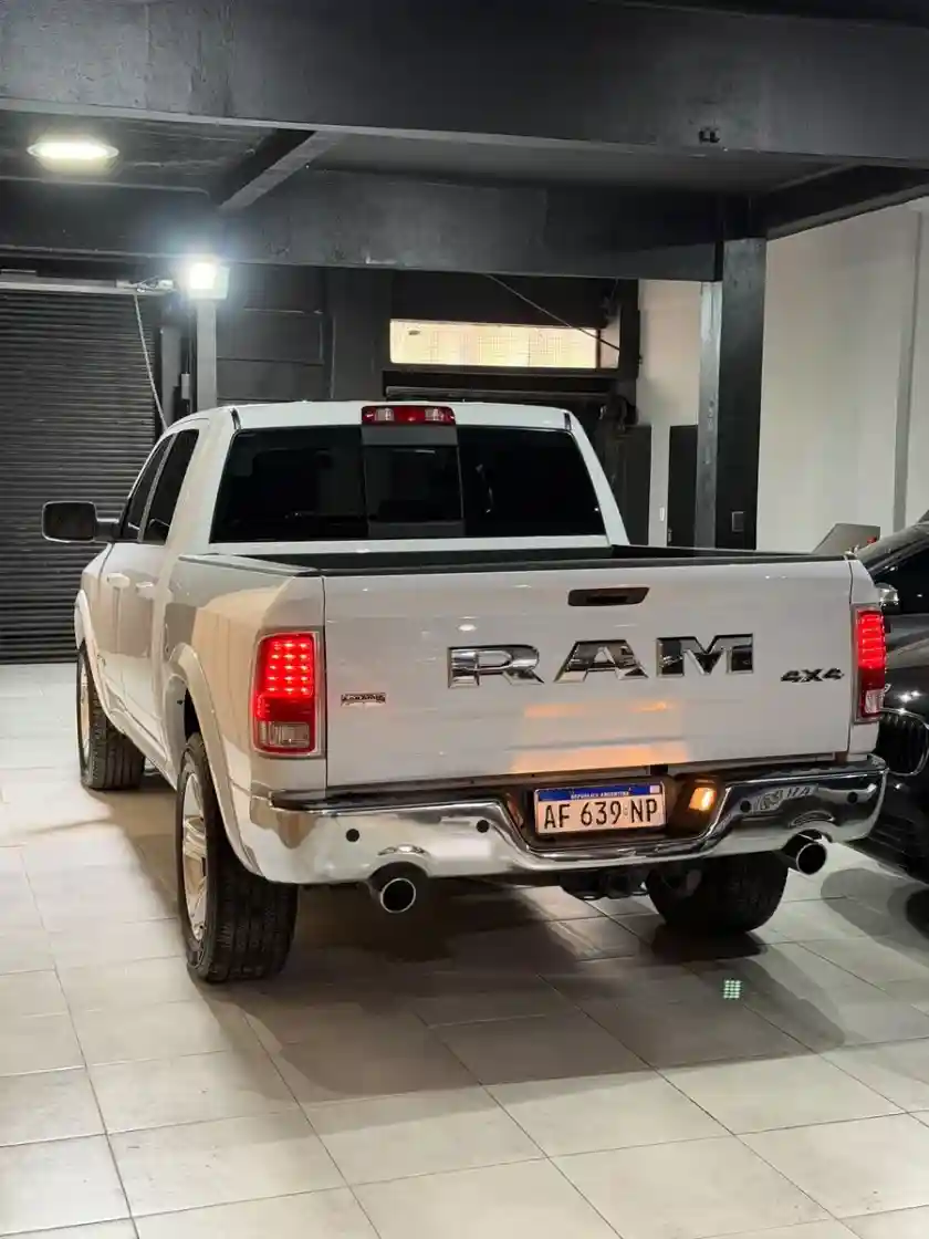 Ram 1500 5.7 Laramie Atx V8 2022 - foto 4