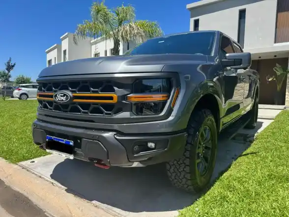 Ford F-150 5.0L V8 Tremor 4X4 At 2024 - foto 2