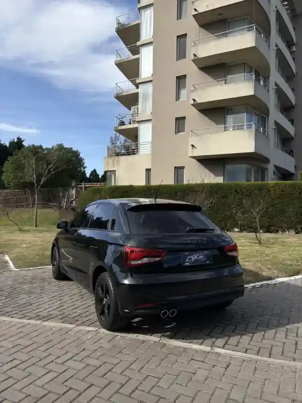 Audi A1 Sportback 1.4 Tfsi Stronic 125Cv 2018 - foto 3