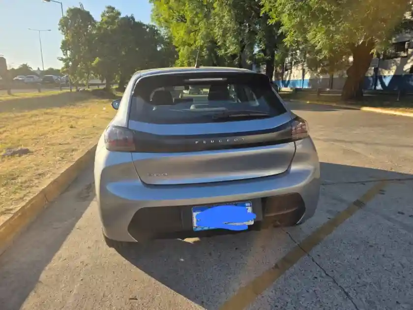 Peugeot 208 1.2 New Like 2023 - foto 4